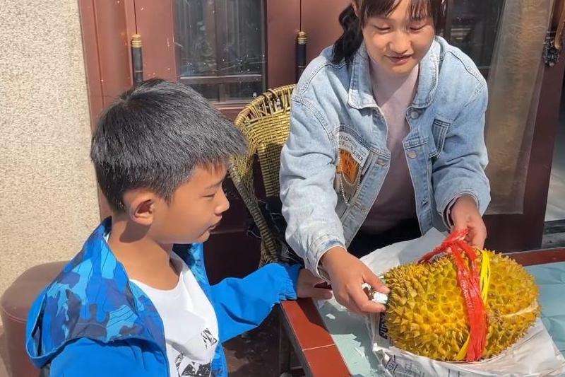 Ins上四十万粉丝算多吗？